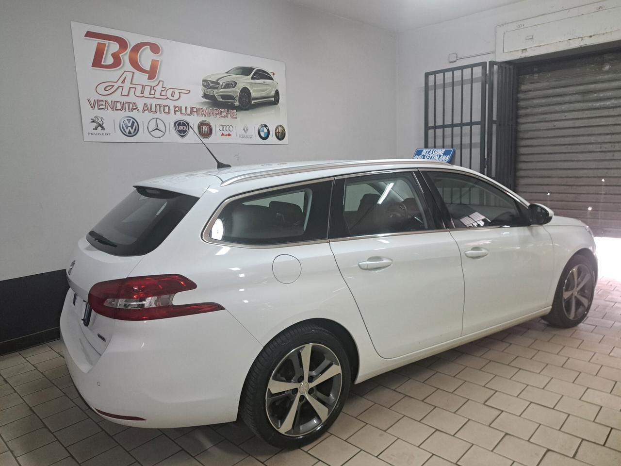 Peugeot 308 BlueHDi 120 S&S 1.6 hdi SW Allure 2016