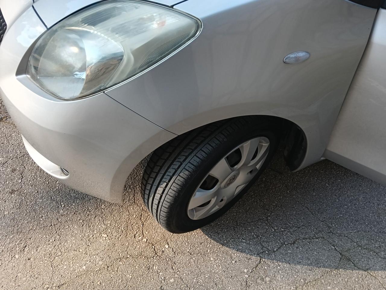 Toyota Yaris 1.0 5 porte Now km.120000 ORIG. FULL.NUOVA