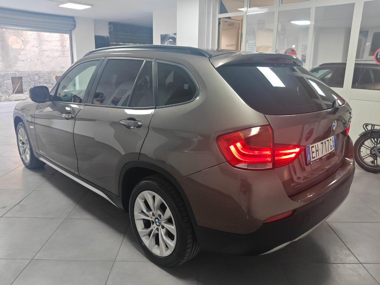 BMW X1 xdrive20d Attiva