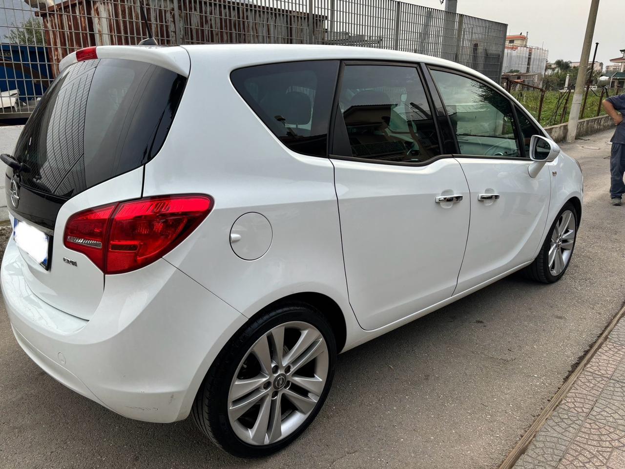 Opel Meriva 1.7 CDTI 110CV b-color Panoramic