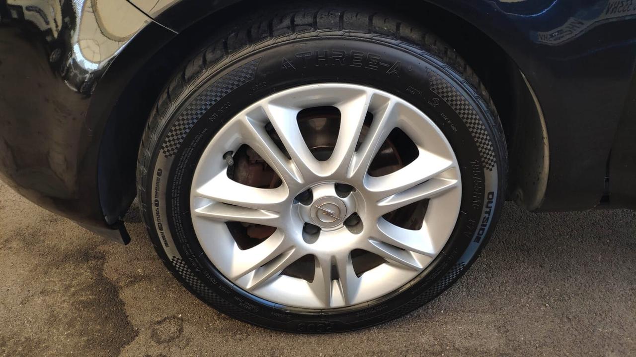 Opel Corsa 1.3 Diesel 90 CV 5P