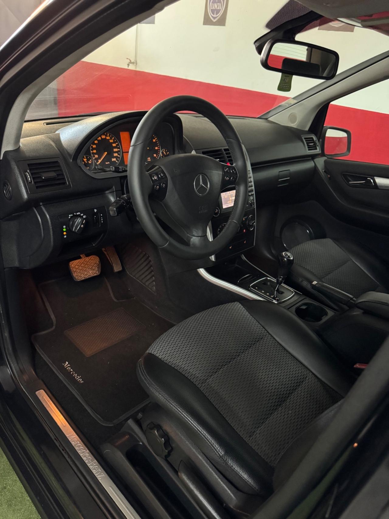 Mercedes-benz A 180 CDI Avantgarde Cambio automatico unico proprietario