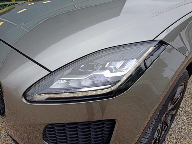 JAGUAR E-Pace 2.0D automatico R-Dynamic Autocarro
