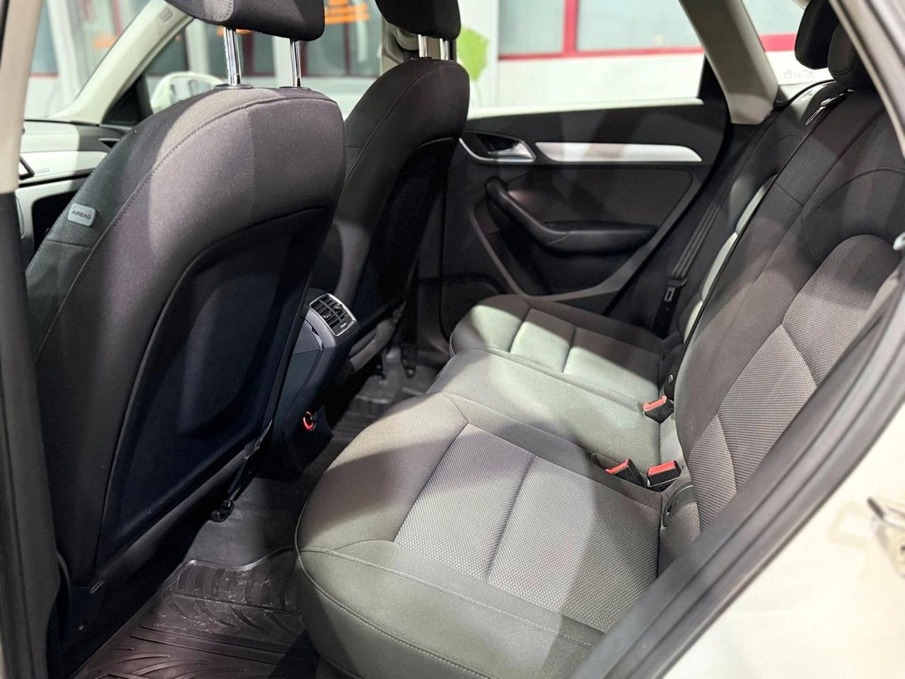 Audi Q3 2.0 TDI S-tronic Business Plus Quattro 150cv 2017