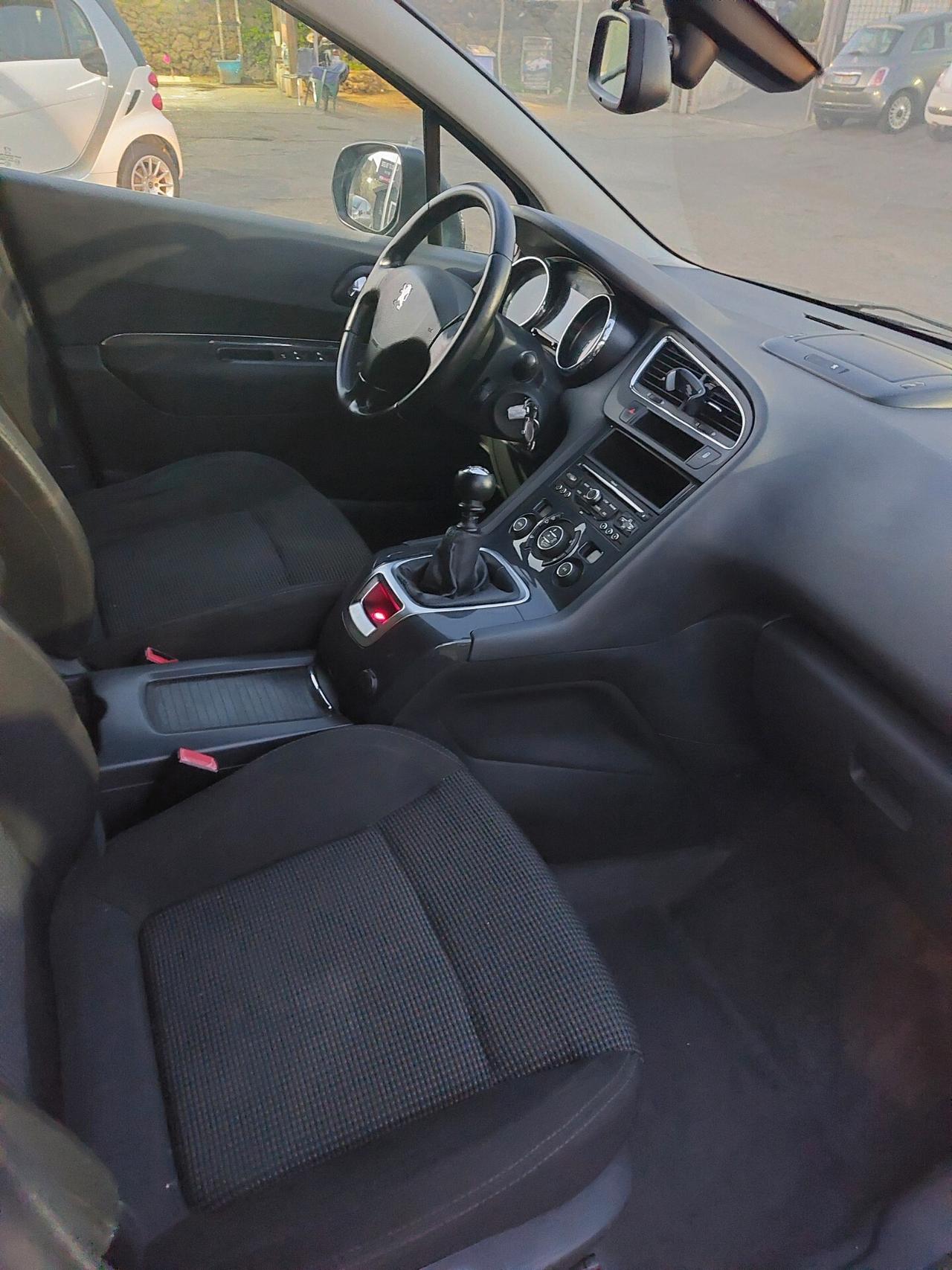 Peugeot 5008 2.0 HDi 163CV aut. Active
