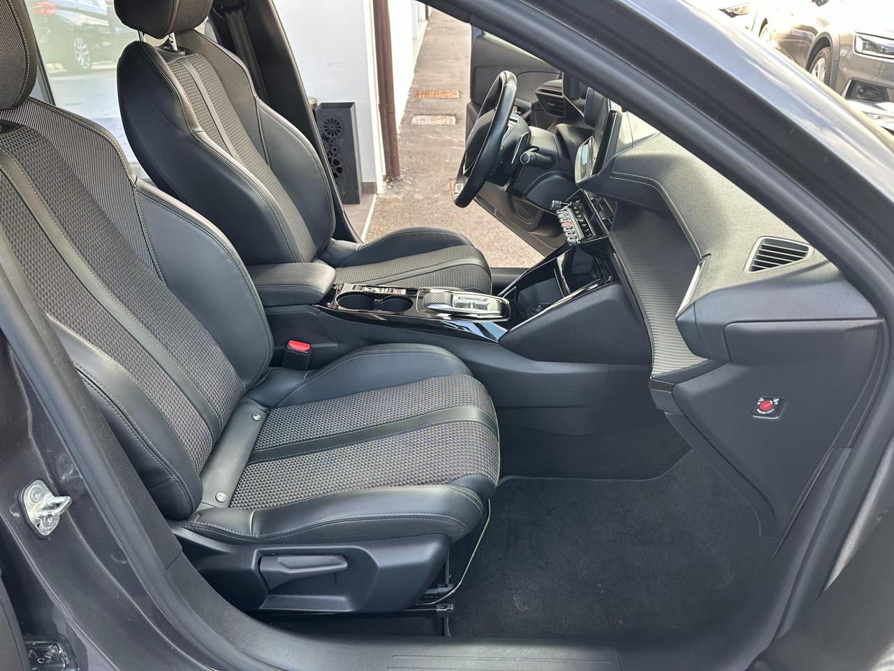 Peugeot 208 5 Porte 208 1.2 puretech GT s&s 100cv eat8