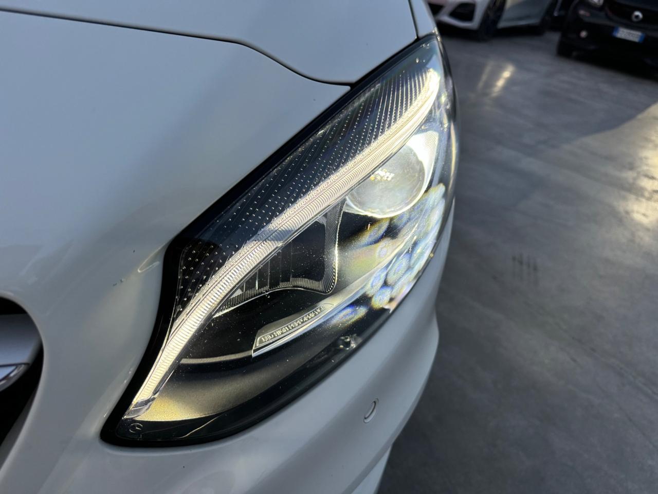 Mercedes-benz B 180 B 180 d Premium