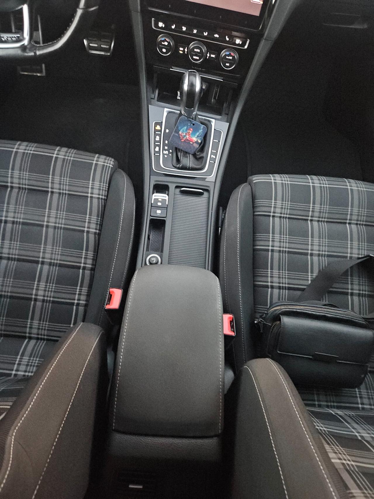 Volkswagen Golf GTD 2.0 TDI DSG 5p. BlueMotion Technology
