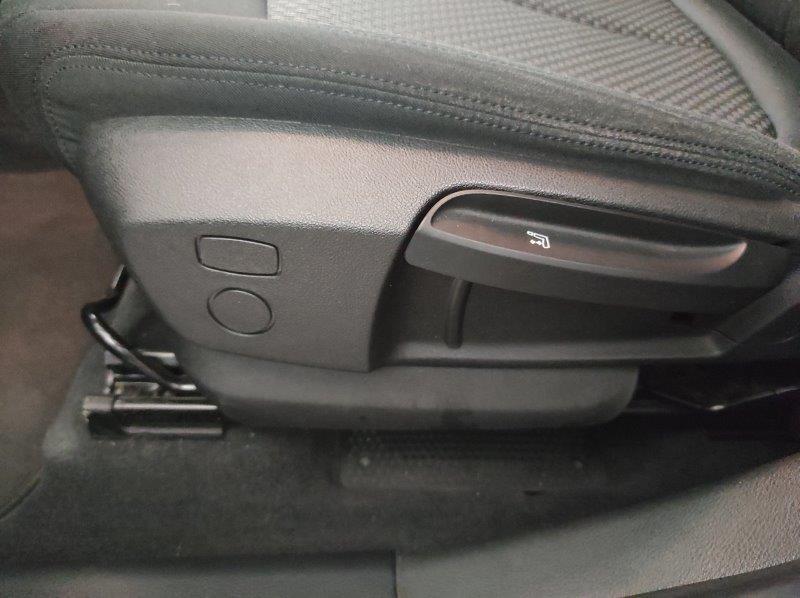 BMW X1 (F48) - X1 sDrive18i Advantage