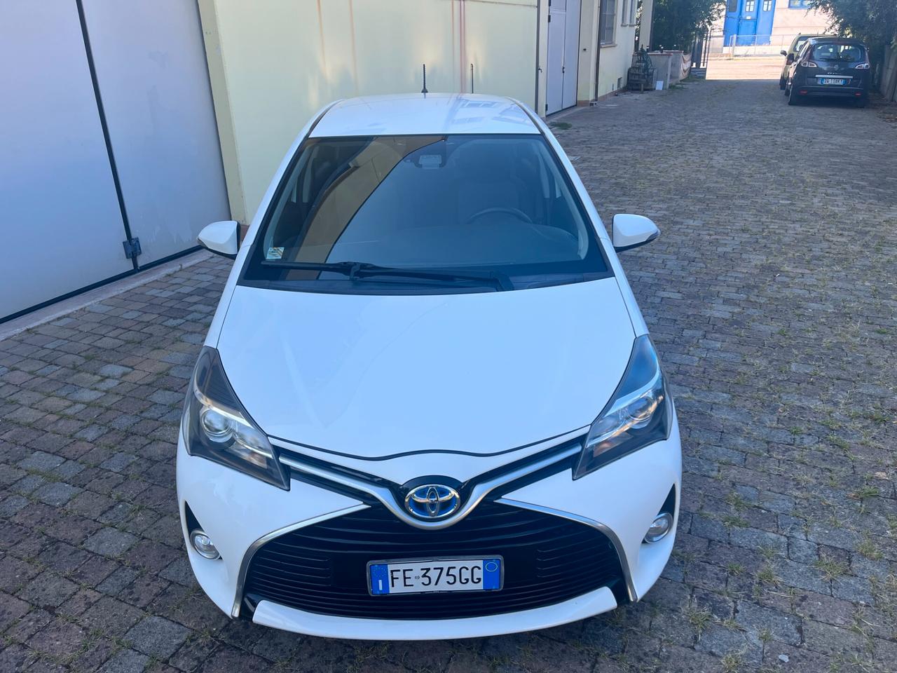 Toyota Yaris 1.5 Hybrid 5 porte AUTOMATICA