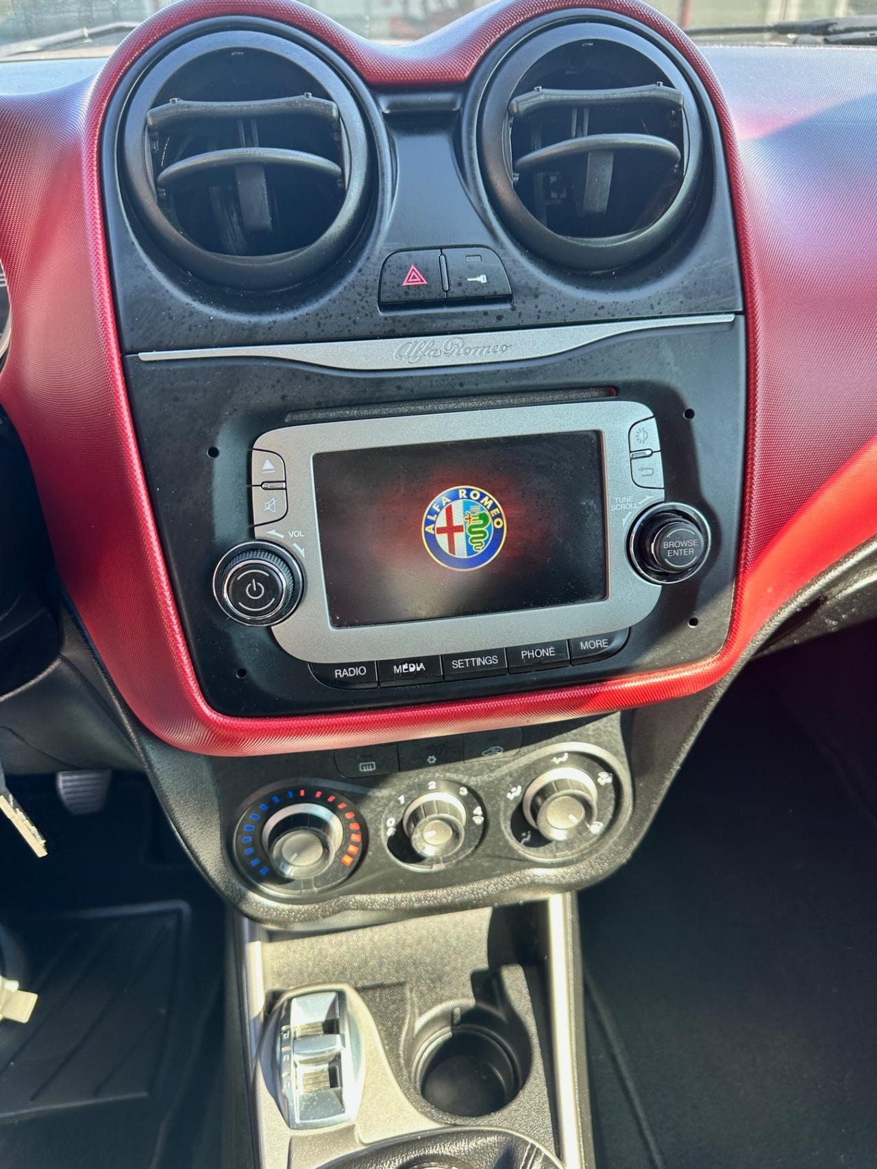 Alfa Romeo MiTo 1.3 JTDm 85 S&S RACER Sportiva 2014