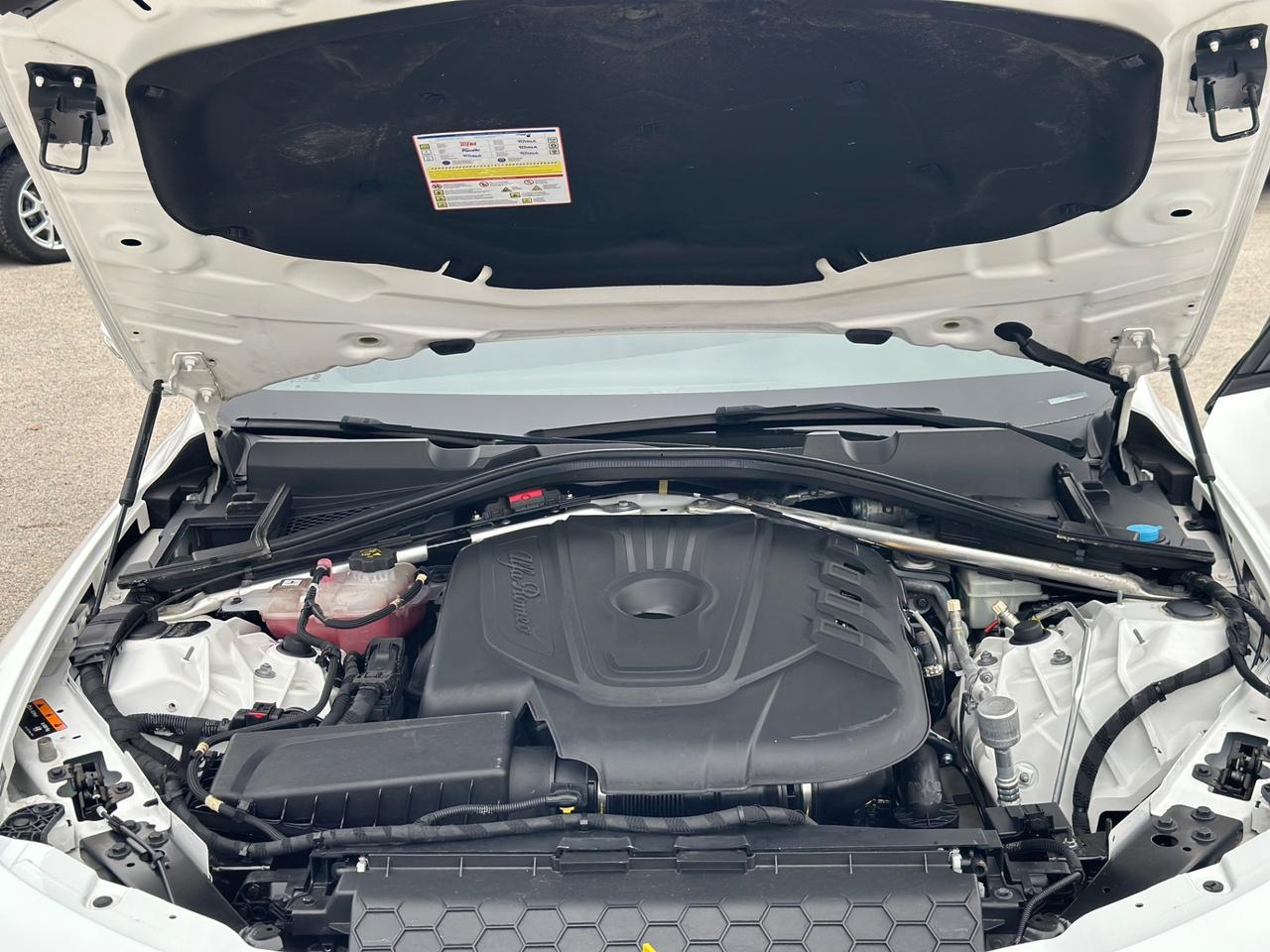 Alfa Romeo Giulia 2017 2.2 150 CV Launch Edition