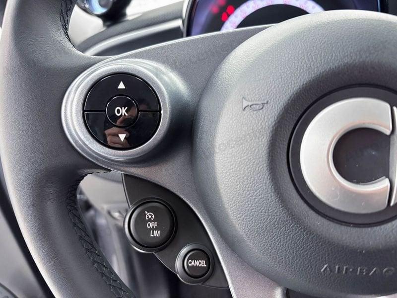 smart fortwo EQ Passion