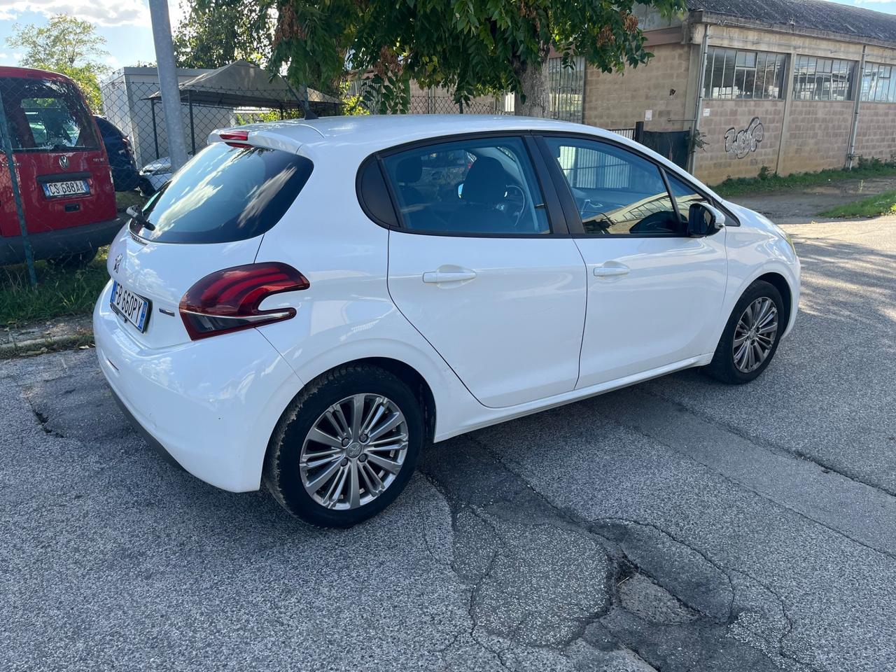 Peugeot 208 PureTech 82CV 5 porte Allure 2016