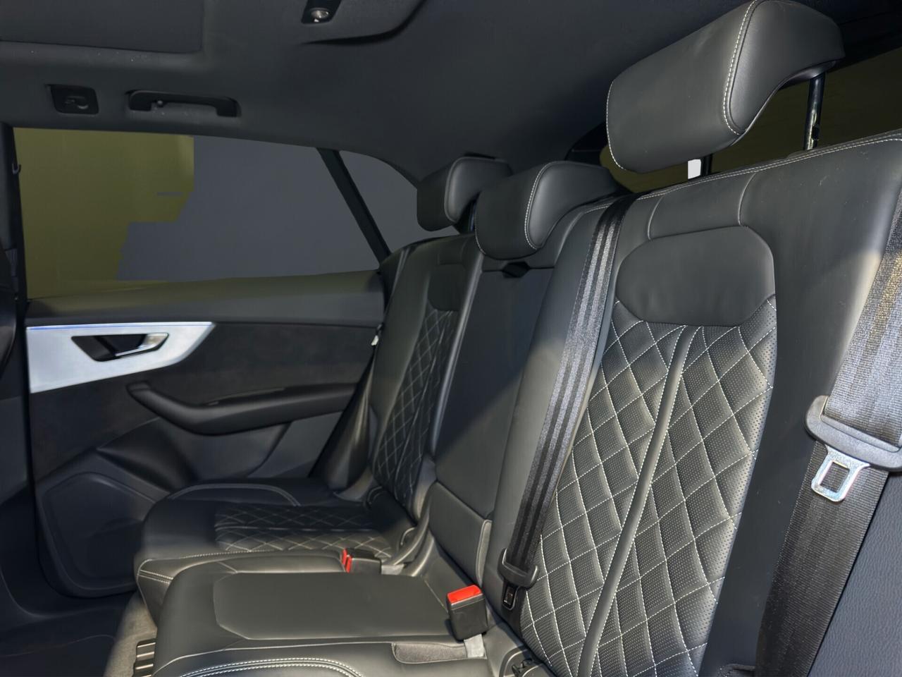 Audi Q8 50 TDI 50 3.0 tdi mhev S-LINE quattro tiptronic