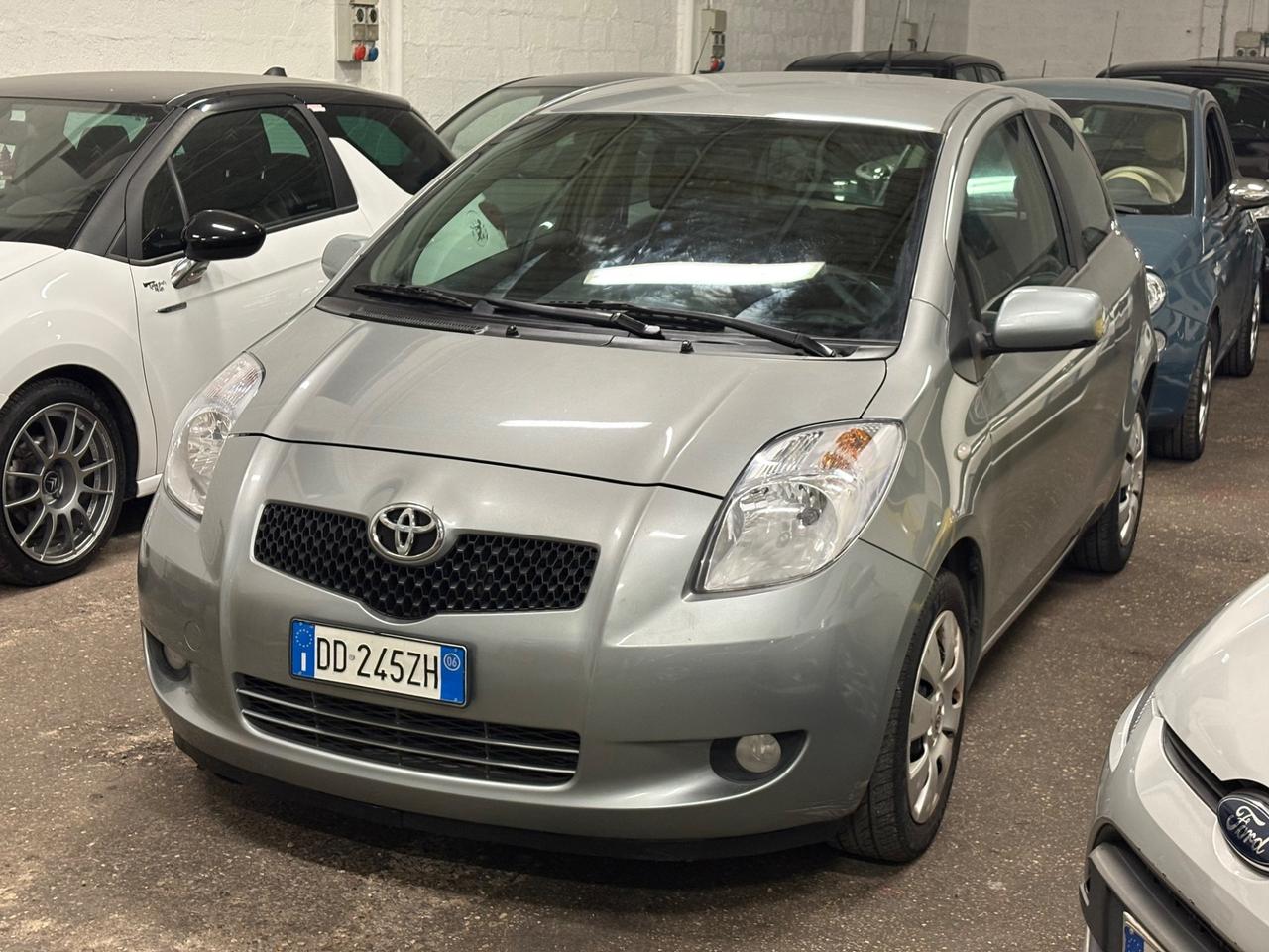 Toyota Yaris 1.3 3 porte Luna
