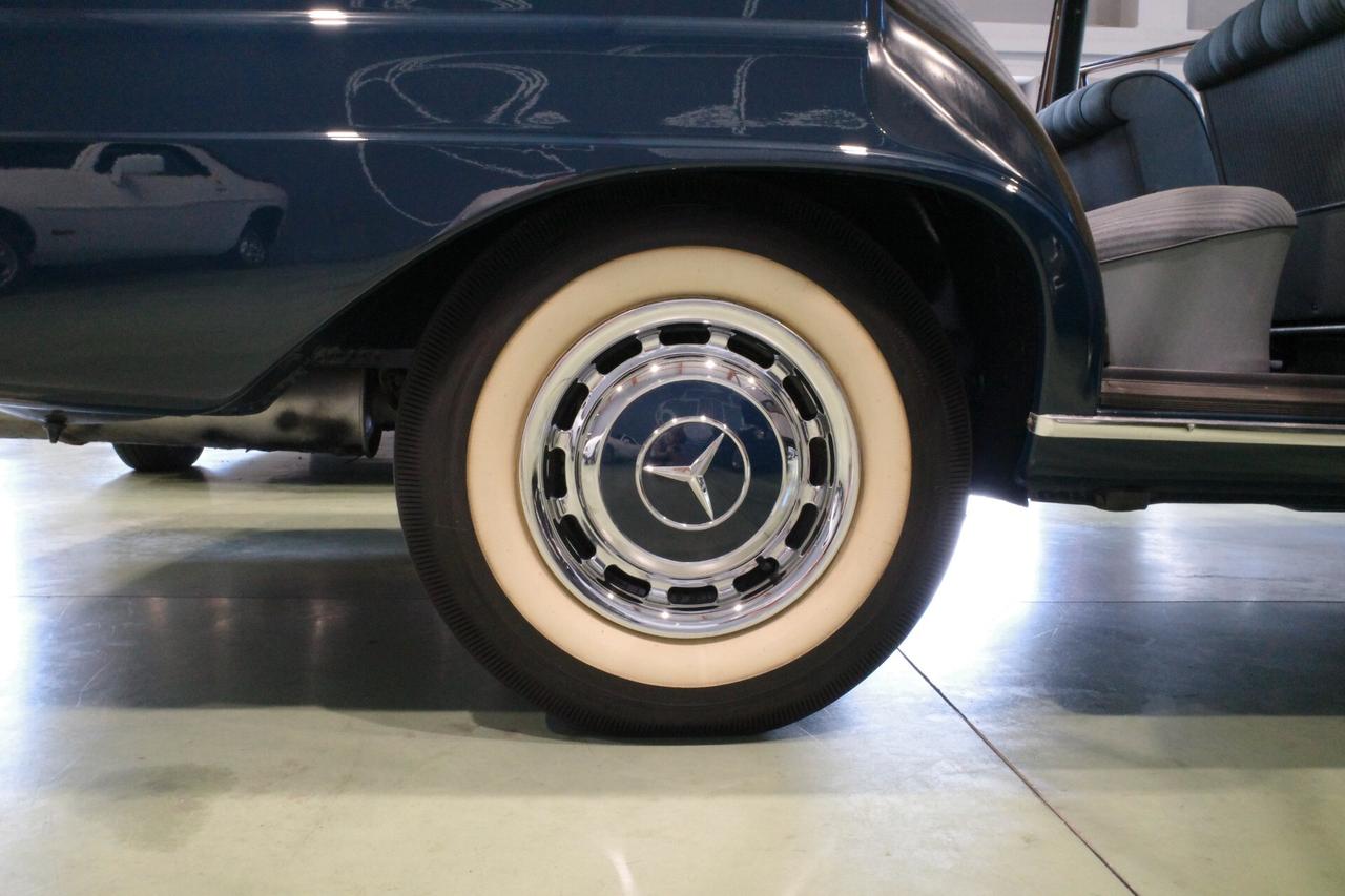 Mercedes-benz 220 220S