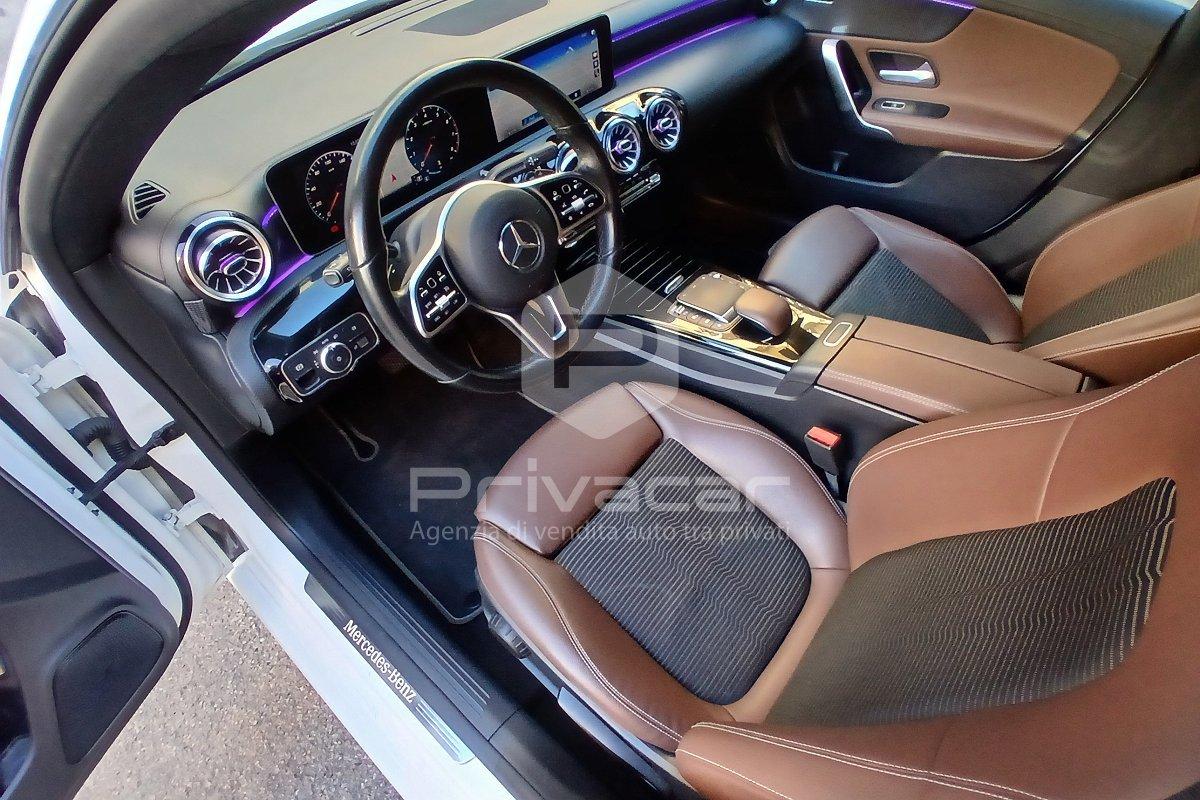 MERCEDES CLA 200 Automatic Shooting Brake Business