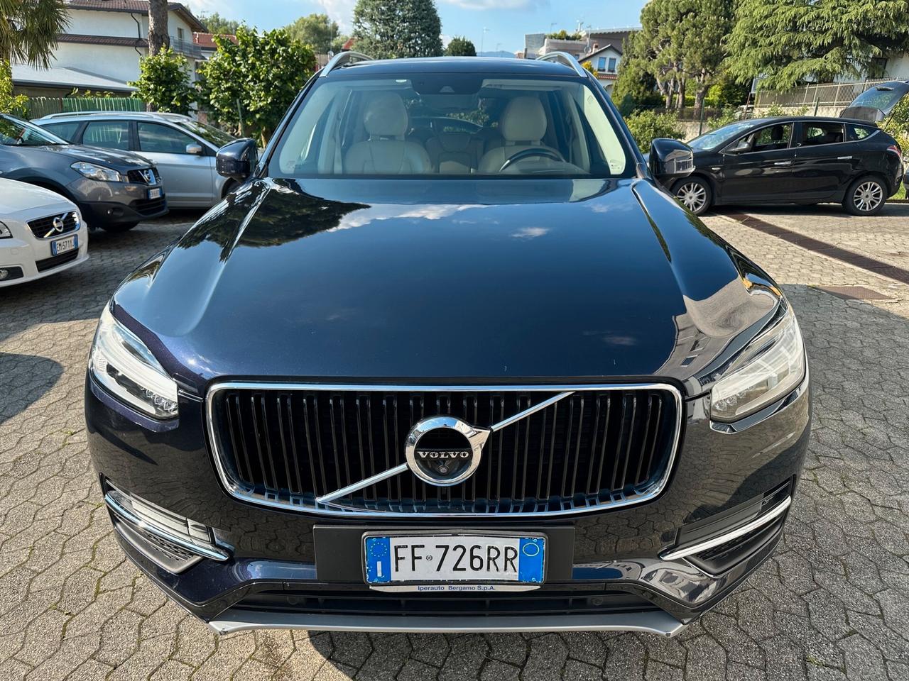 Volvo XC 90 XC90 D5 AWD Geartronic 7 posti Momentum