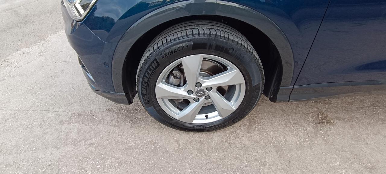 Audi Q3 40 TDI quattro S tronic DESIGN LUXE 190CV