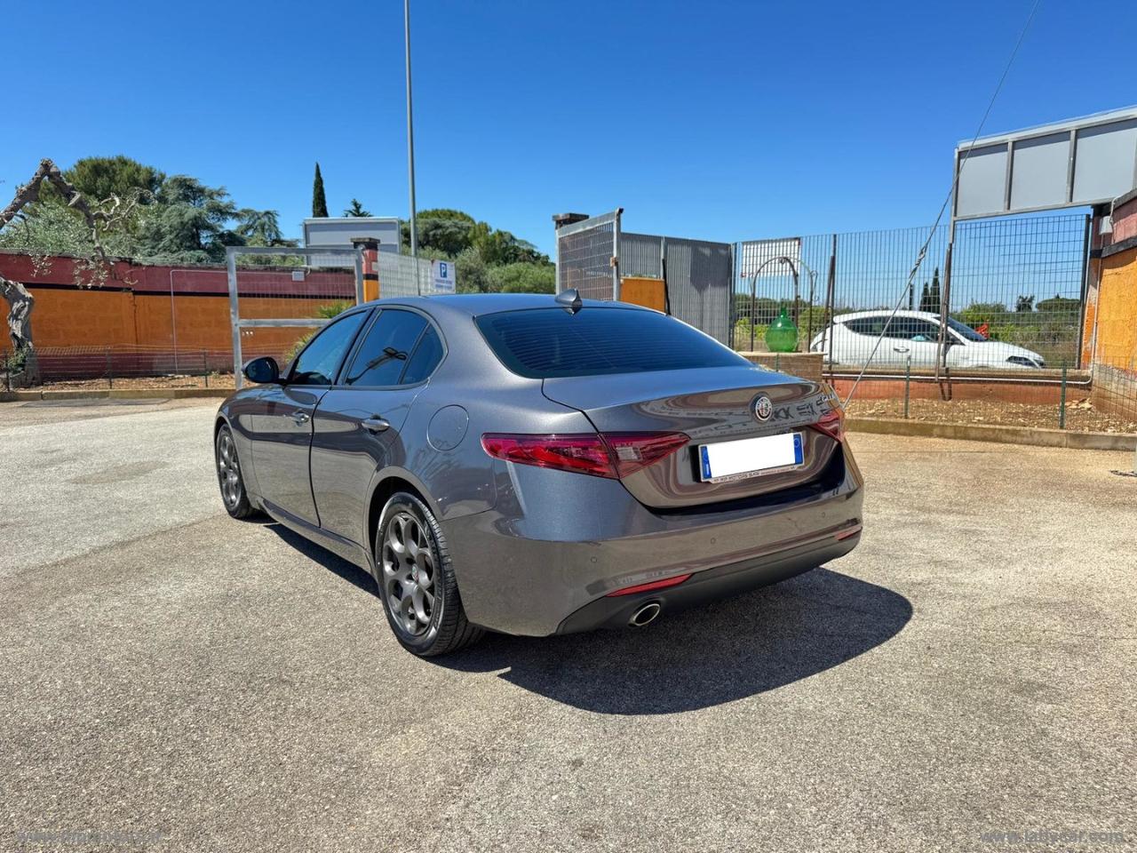 ALFA ROMEO GIULIA BUSINESS 2.2 MJ 160CV AT8 IVA ESPOSTA