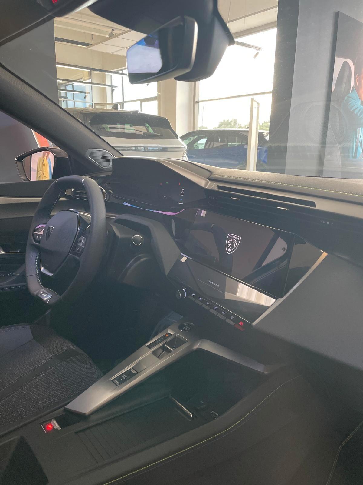 Peugeot 308 Hybrid 145 e-DCS6 GT