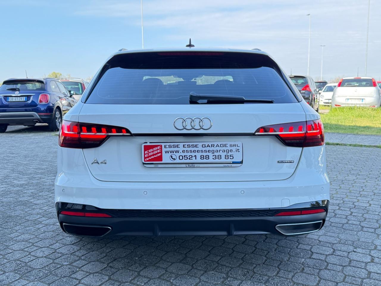 Audi A4 Avant 40 TDI quattro S tronic S line|BLACK LINE