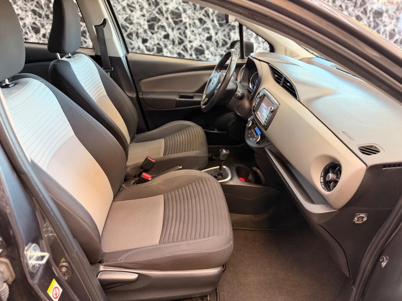 Toyota Yaris 1.5 Hybrid 5 porte Team