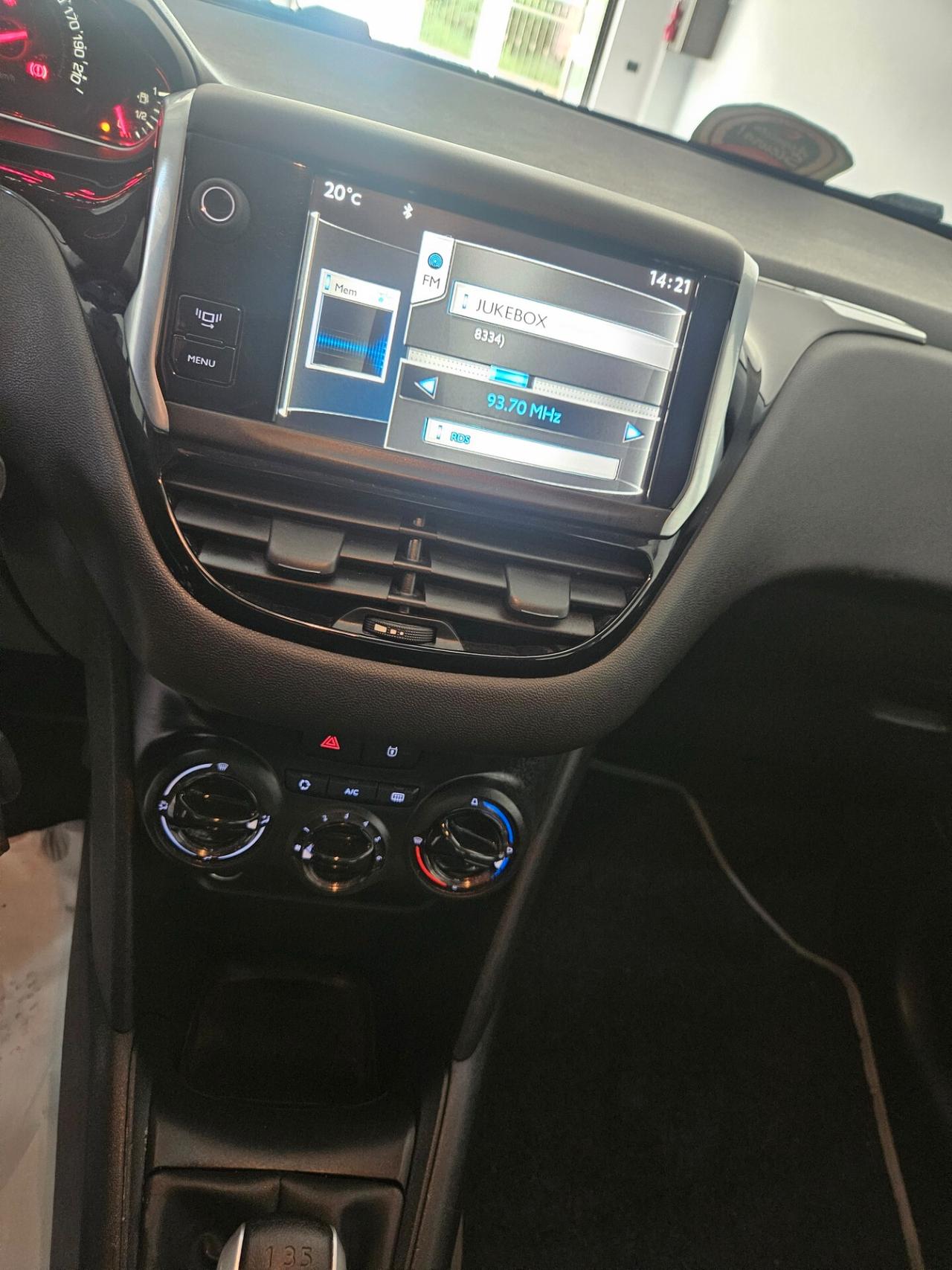 Peugeot 208 1.4 HDi 68 CV 5 porte Active