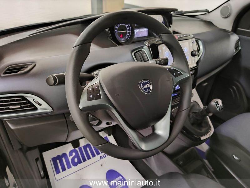 Lancia Ypsilon 1.0 Hybrid 70cv 5P Platino + Car Play