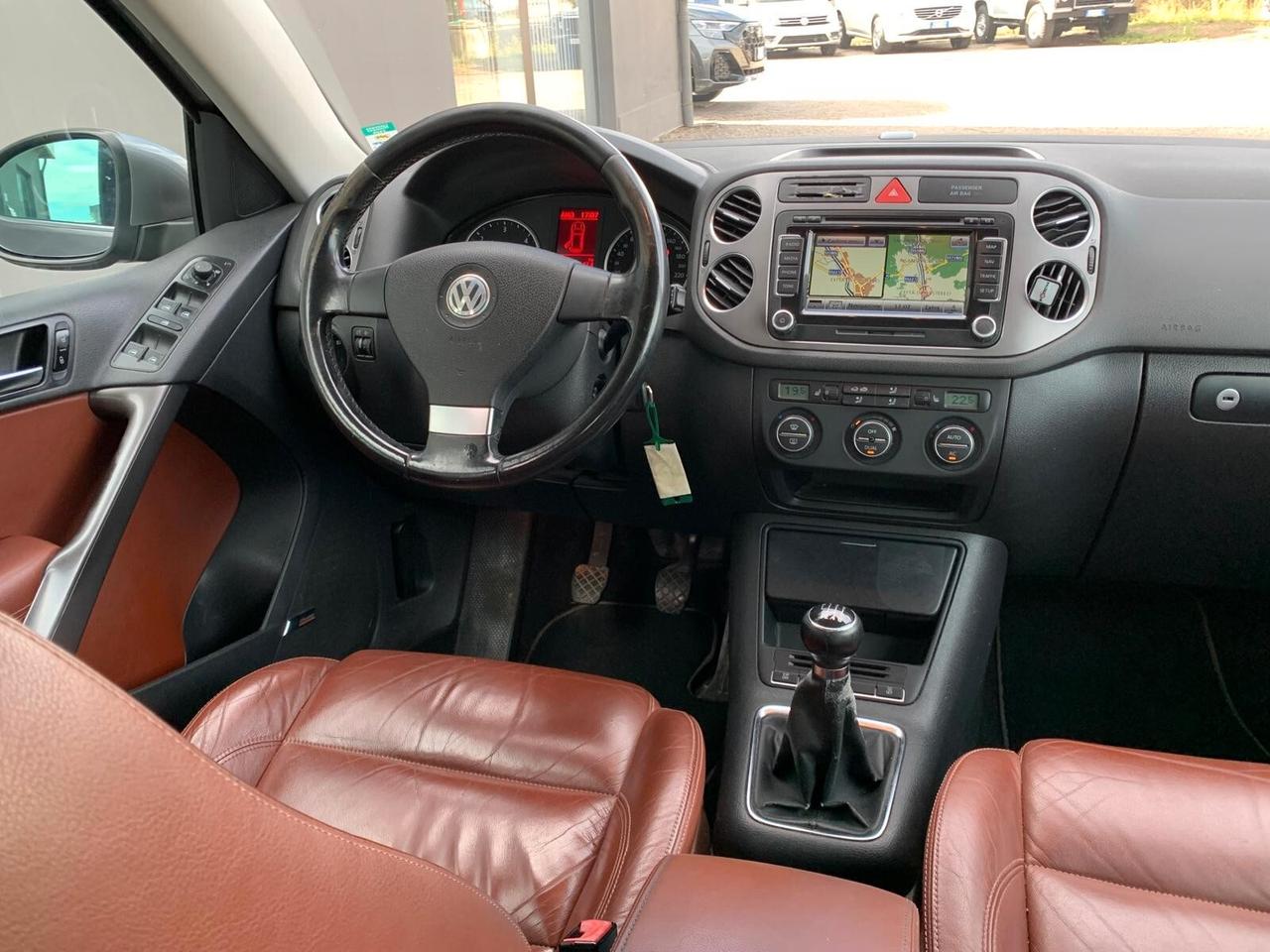 Volkswagen Tiguan 2.0 16V TDI DPF 4motion Sport & Style (18°)