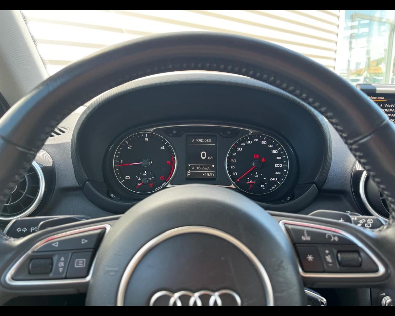 AUDI A1 SPORTBACK 1.6 TDI S-TRONIC AMBITION