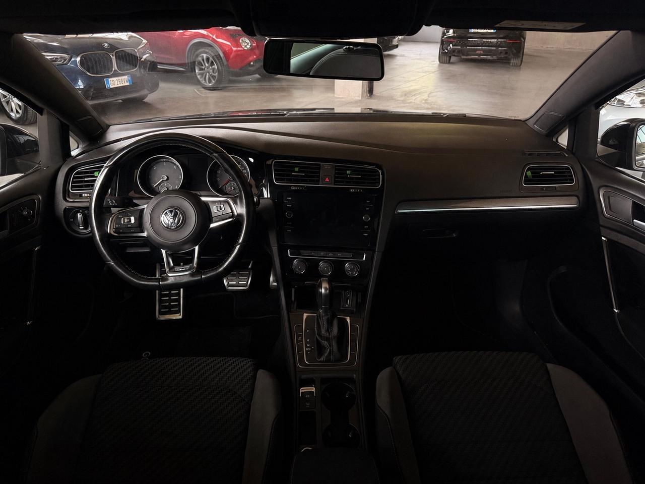 Volkswagen Golf 2.0 TDI 5p. R-Line