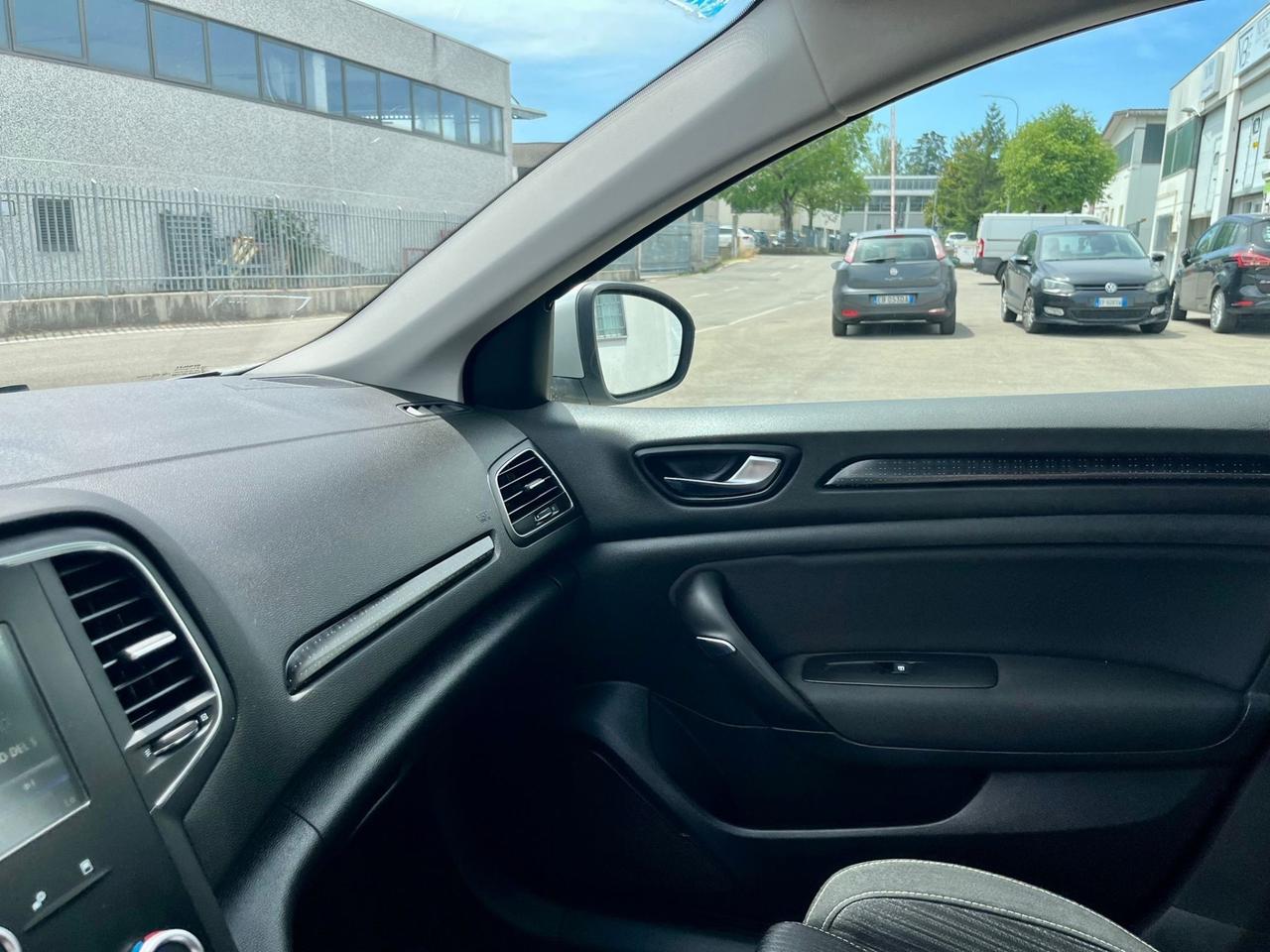 Renault Megane sw 1.2benzina 2017 135.000km perfetta