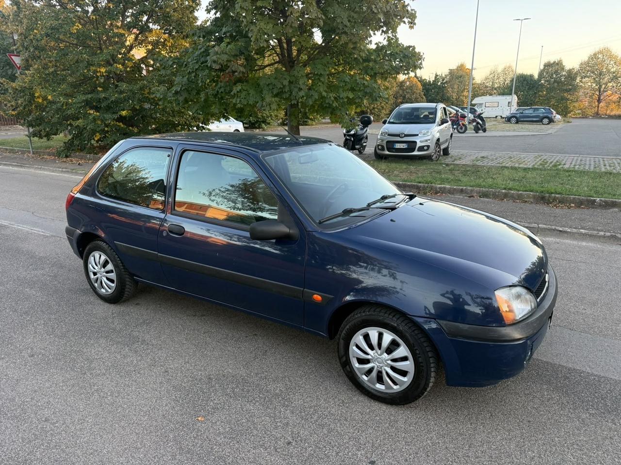 Ford Fiesta 1.2i 16V cat 3 porte Zetec