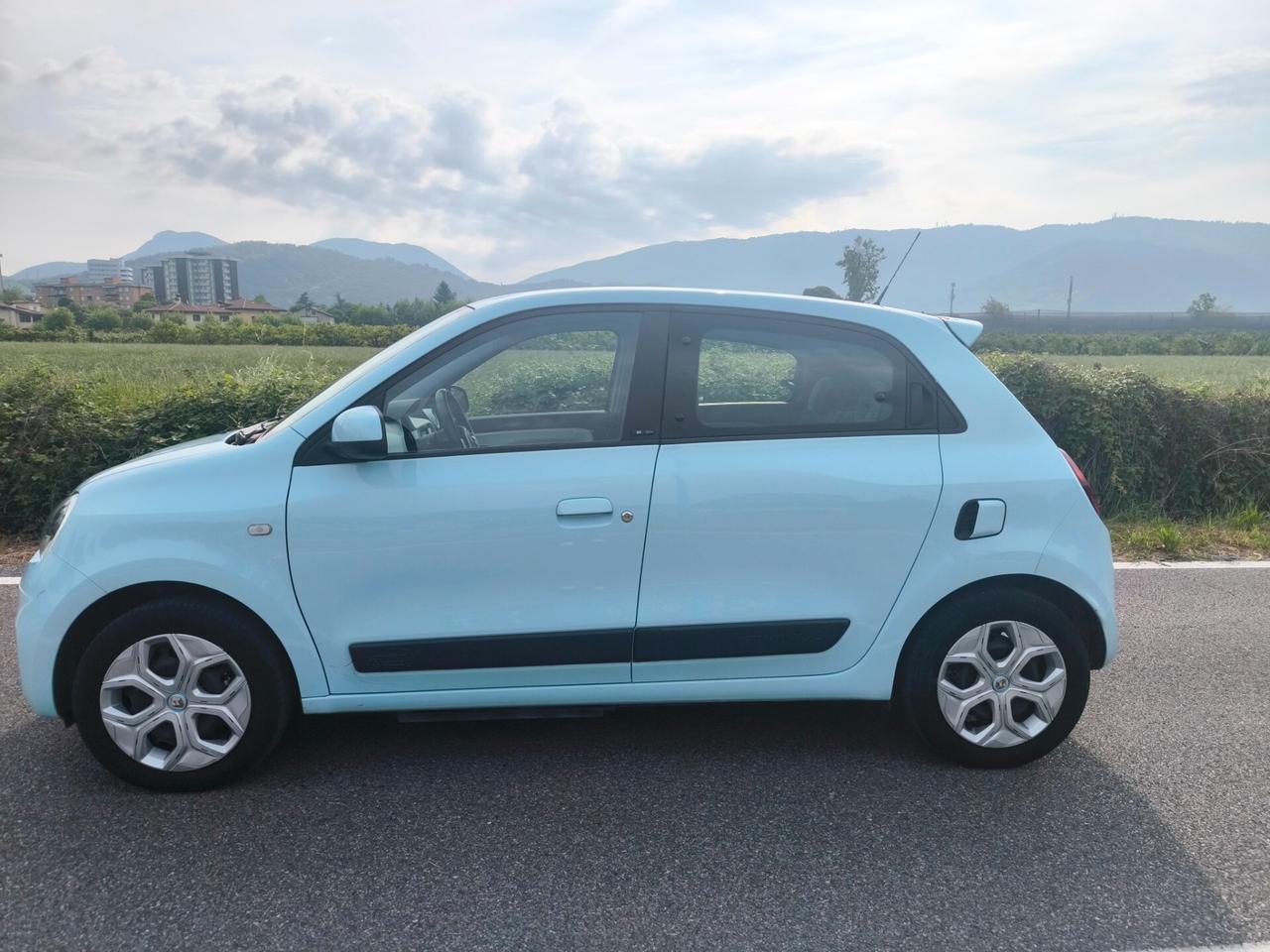 TWINGO ZEN ELETRIC-KM 48000-UNIPROPRIETARIO