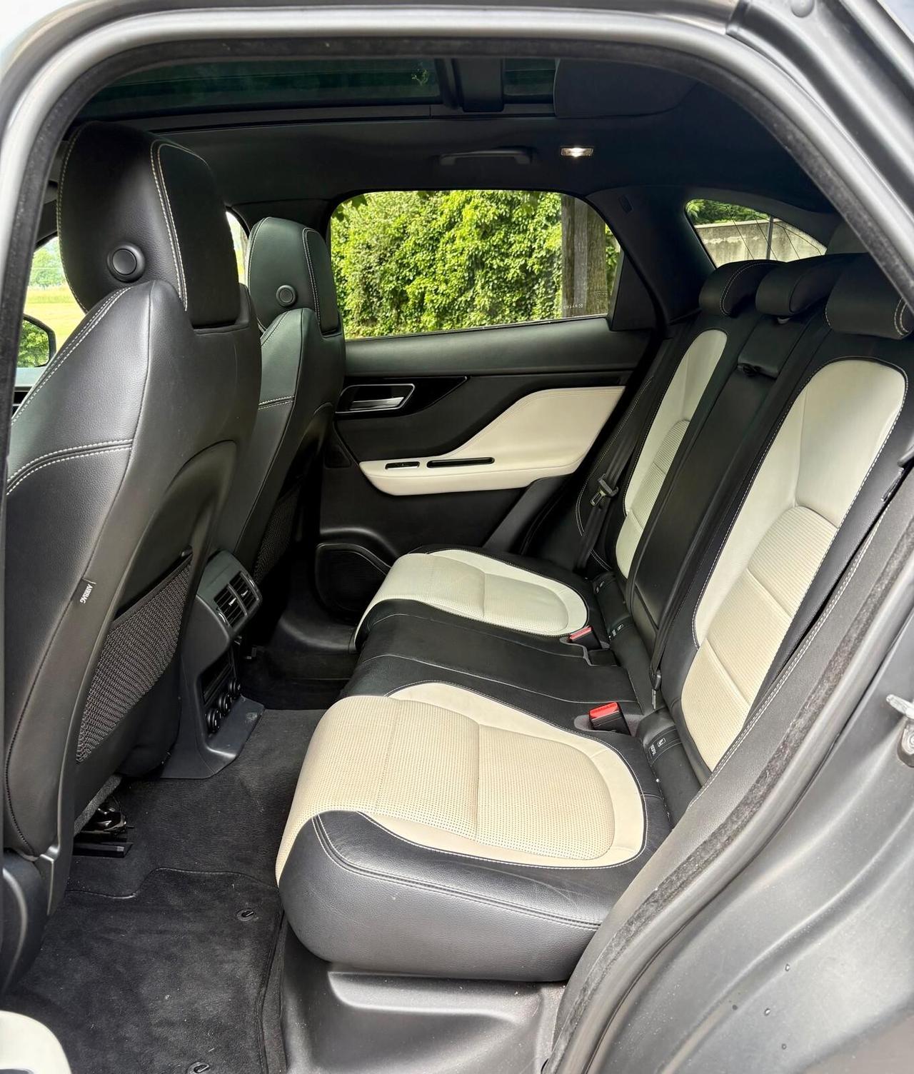 Jaguar F-Pace 2.0 D 180 CV AWD Automatic R-Sport