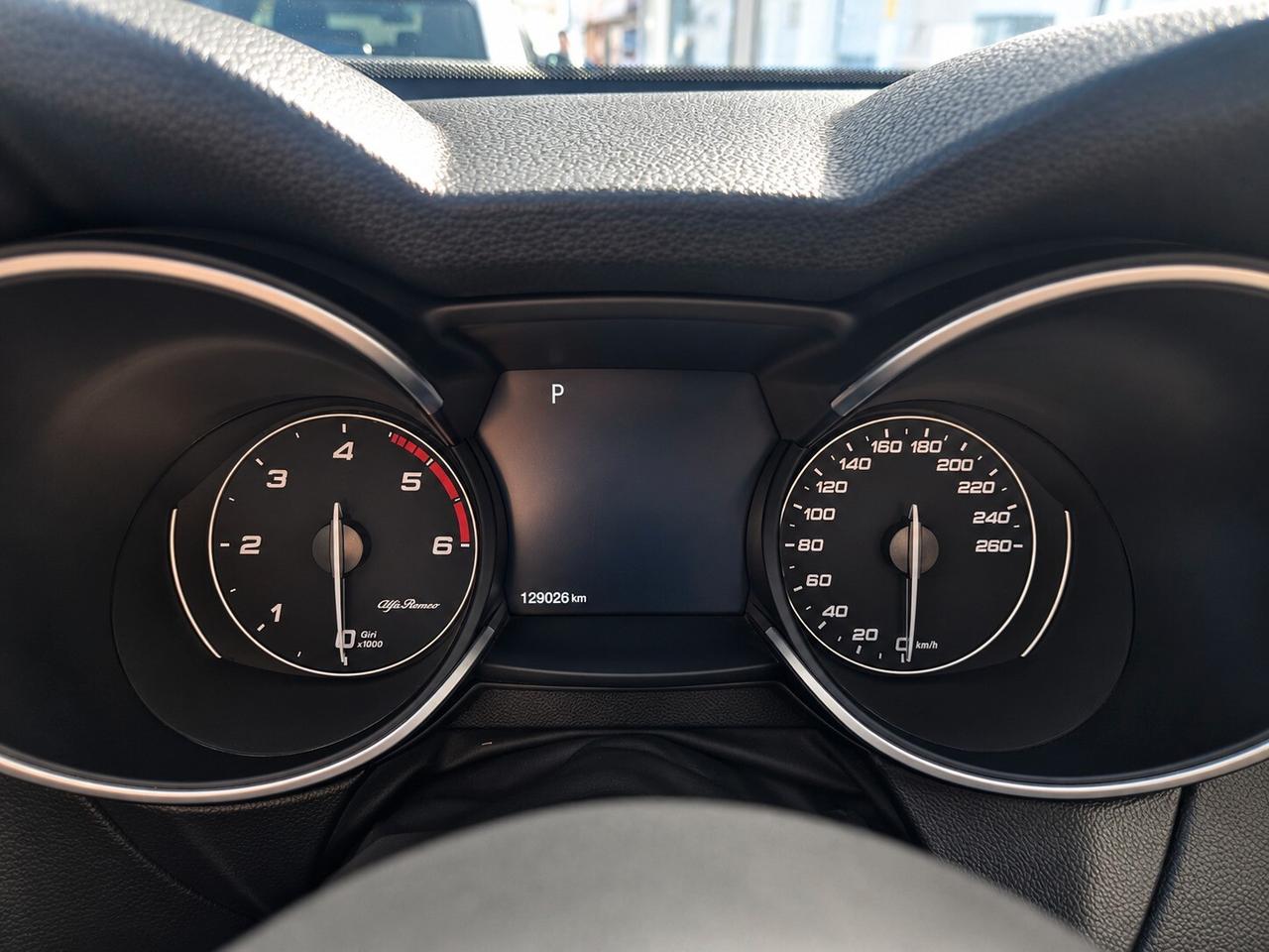 Alfa Romeo Stelvio 210 CV AT8 Q4 B-Tech