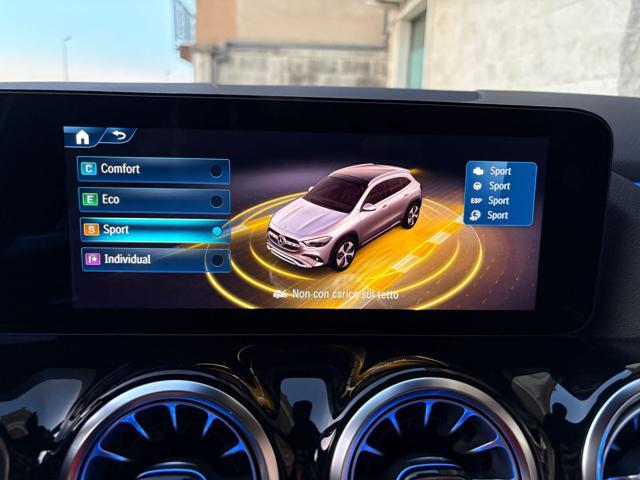 MERCEDES-BENZ GLA 200 d Automatic Premium Amg PACK NIGHT