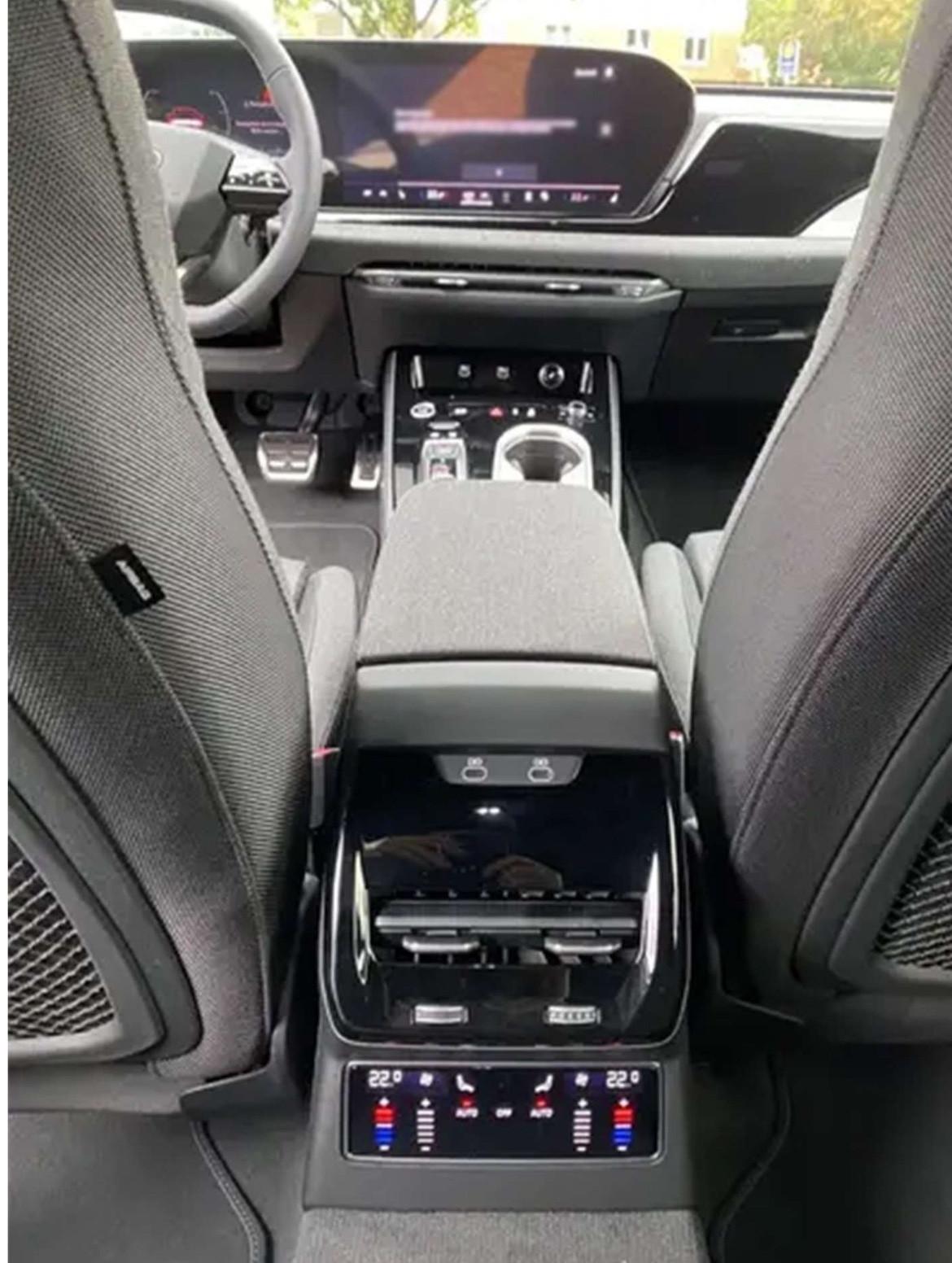 Audi A6 40 2.0 TDI quattro ultra S tronic Business AUTO A NOLEGGIO