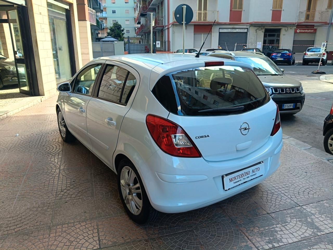 OPEL CORSA 1.2 5 PORTE-NEOPATENTATI-Euro4390