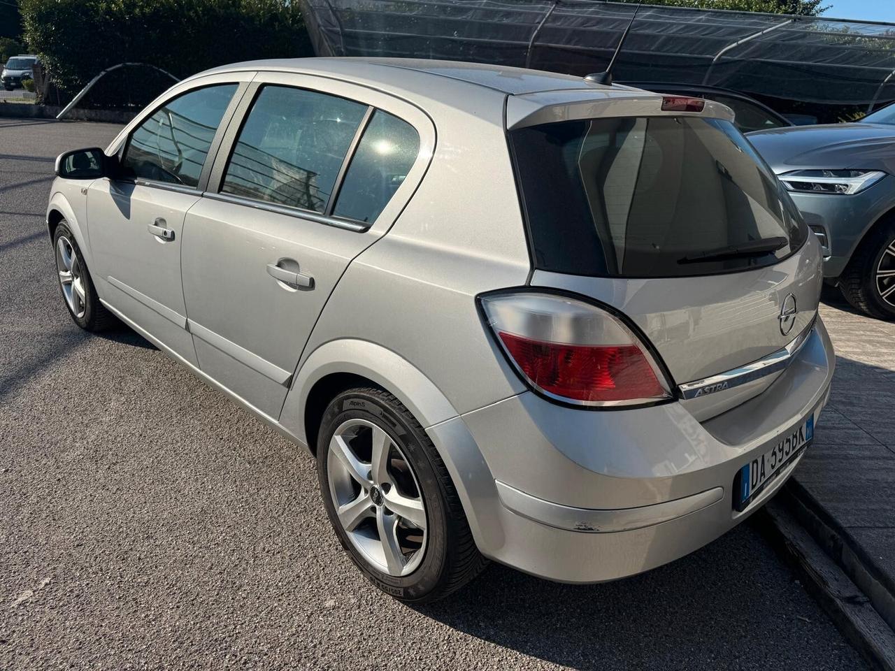 Opel Astra 1.9 16V CDTI 150CV 5 porte Cosmo