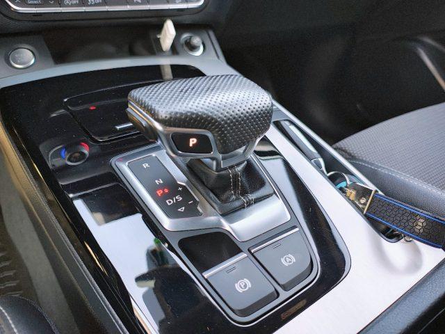 AUDI Q5 SPB 40 TDI quattro S tronic S line Identity Black