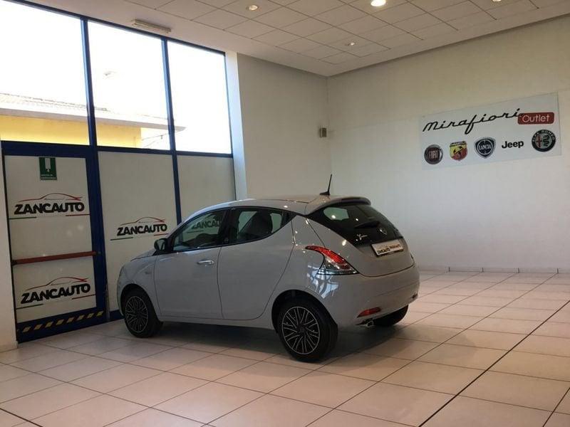 Lancia Ypsilon 1.0 FireFly 5 porte S&S Hybrid Gold