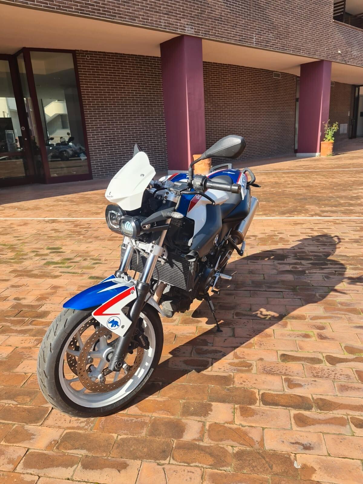 Bmw F 800 R Bmw F 800 R Chris Pfeiffer SERIE SPECIALE LIMITATA