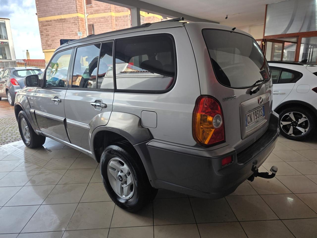 HYUNDAI TECCARAN 4X4 2.9 DIESEL DEL NORD ITA 2004