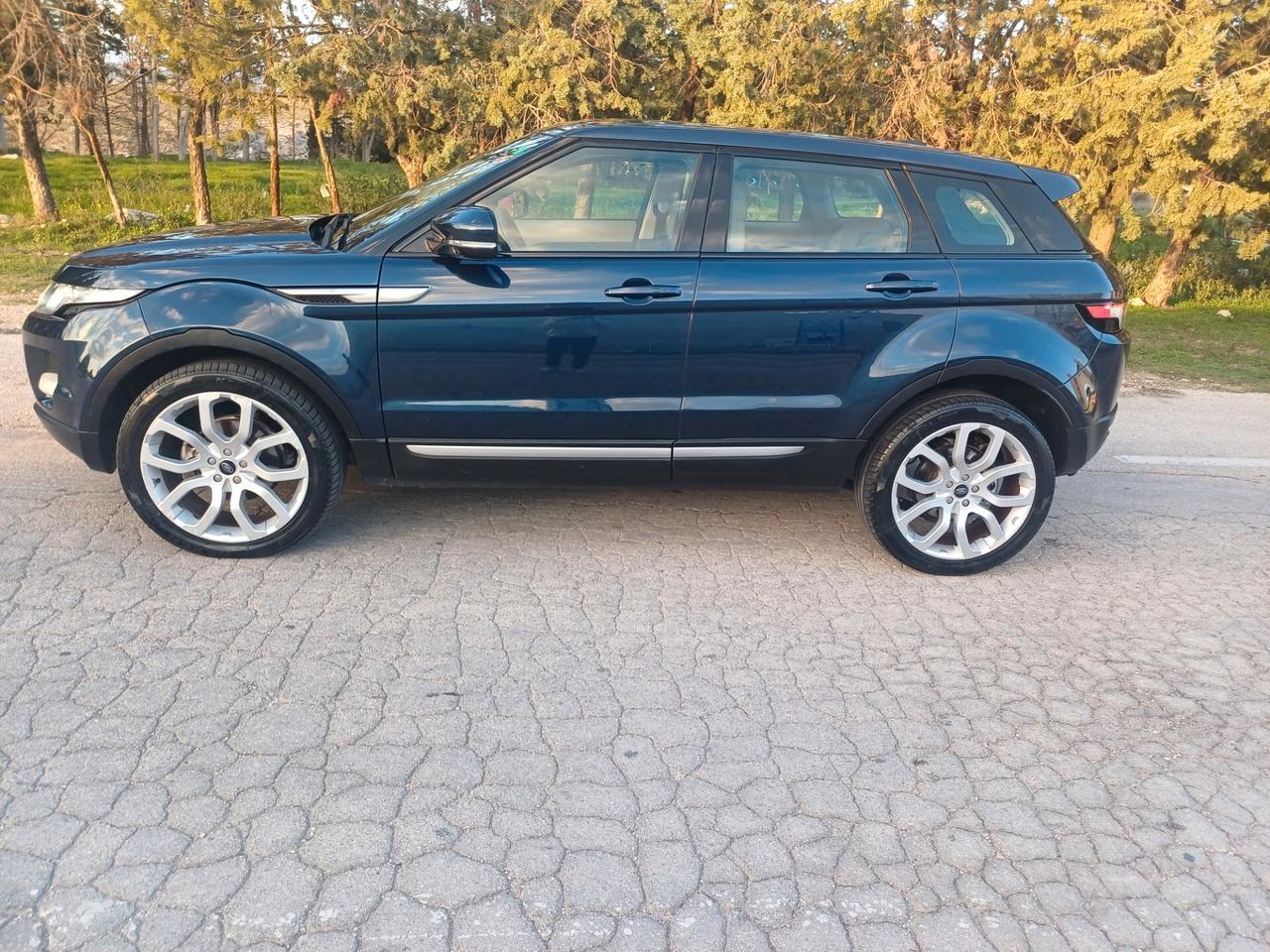 Land Rover Range Evoque 2.2 Sd4 5p. Dynamic Limited Edition