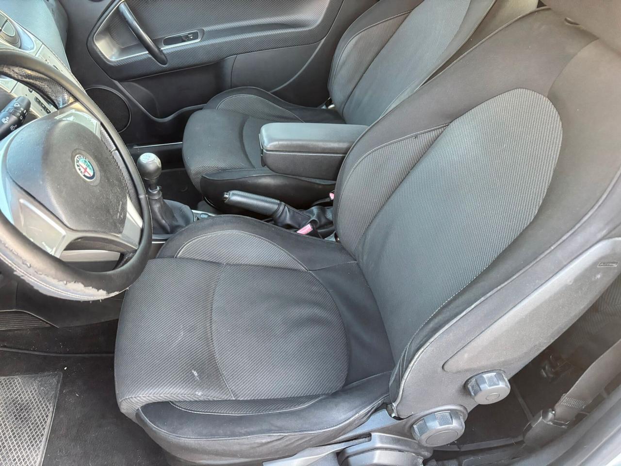 Alfa Romeo MiTo 1.4 78 CV Distinctive Sport Pack
