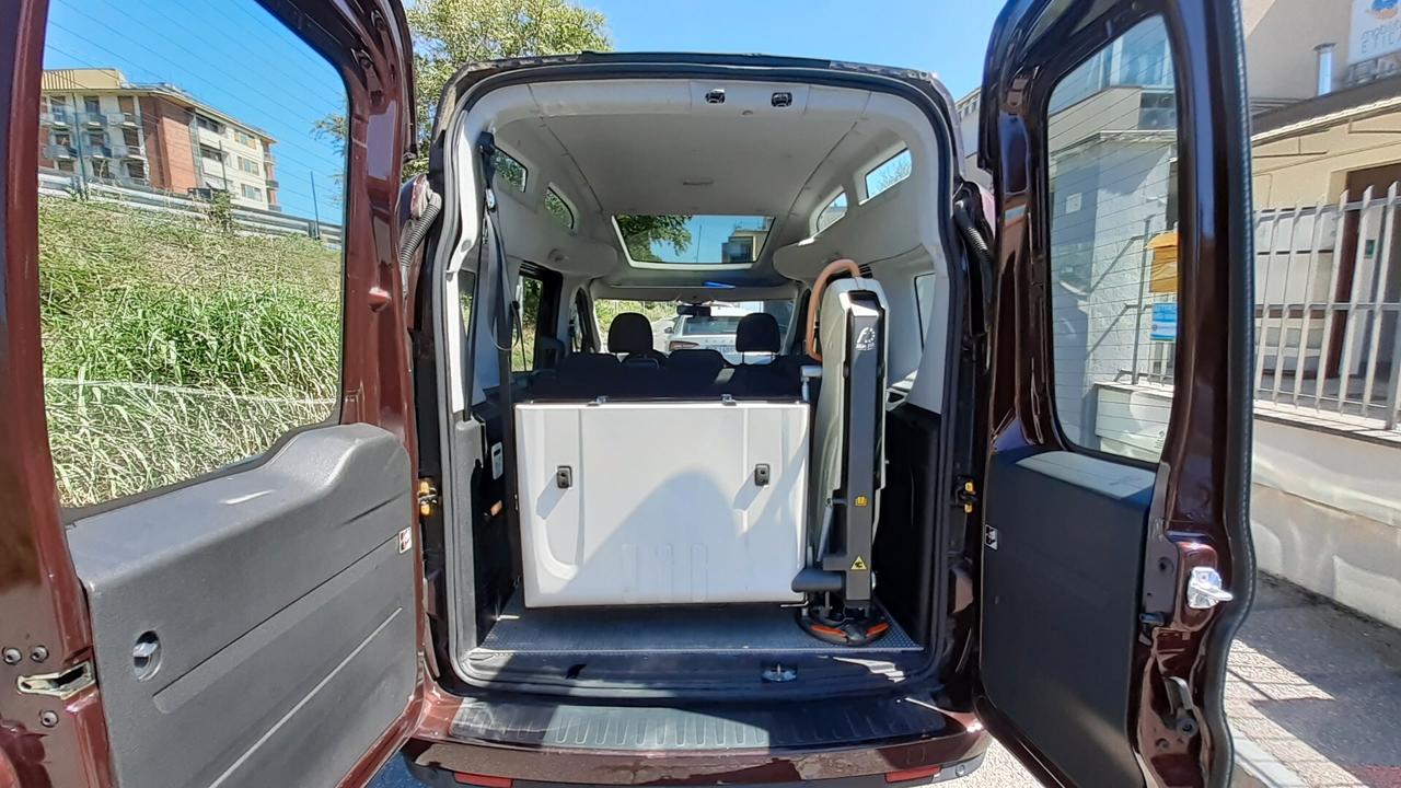 Doblo trasporto disabili benzina 51.262 KM!!