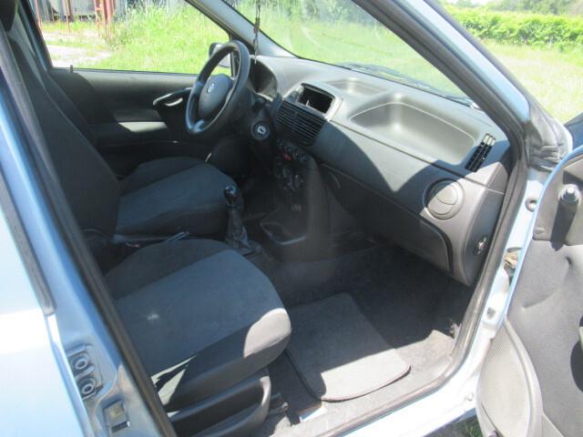 FIAT PUNTO 1200 5 porte BENZINA/METANO